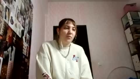 zeniabrossoit online show from May 26, 2:01 pm