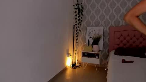 Zenith online show from March 23, 8:36 pm