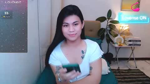 zephyraaaaa online show from June 22, 3:08 pm