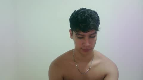 zeus_183 online show from October 18, 1:21 am