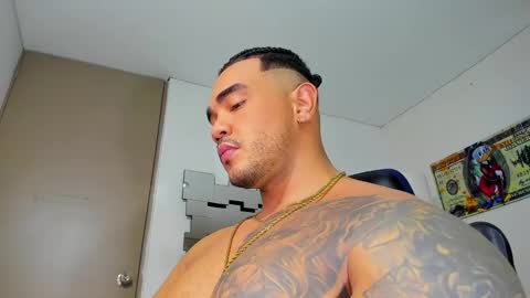 zeus strong online show from February 12, 10:59 pm