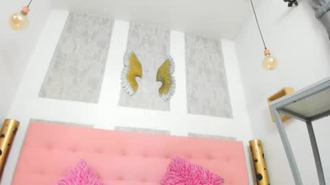 ZHAMIRA  ANDRES online show from December 1, 8:29 pm