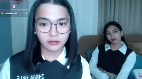 im your lovely zhaviabigcock here online show from April 9, 3:43 am