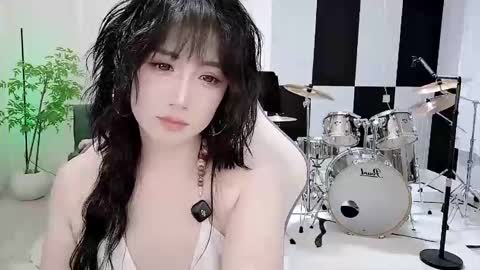 zhen online show from October 11, 6:55 pm