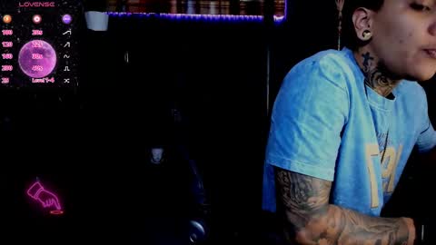 zhoestrong online show from February 25, 2:26 pm