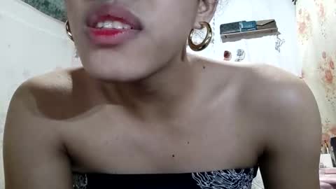 zianzamora4 online show from March 21, 7:07 pm