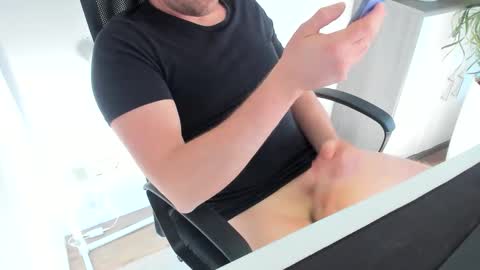 ziemlichflutschig online show from February 25, 1:36 pm