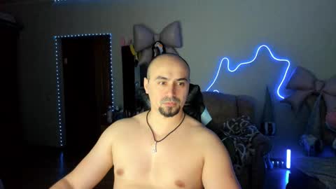 Ziesh online show from February 13, 10:57 pm