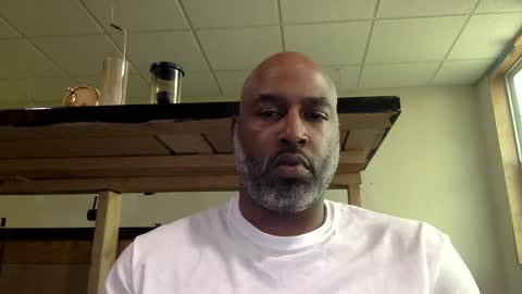 zionlion22 online show from April 10, 8:35 pm