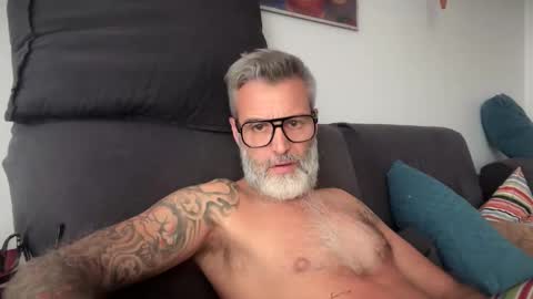 Snapshot of zkopa69 chatting on October 9, 2:44 pm zkopa69 online show from October 9, 2:44 pm