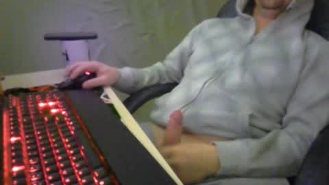 Snapshot of zkraston11 chatting on March 10, 4:03 pm zkraston11 online show from March 10, 4:03 pm