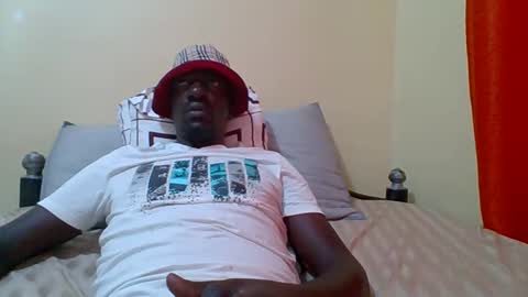 Zlatann2012 online show from October 17, 12:31 pm