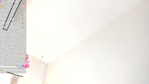 zoe_blunt_one online show from May 15, 4:25 pm