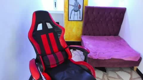 Z O E online show from November 5, 8:44 pm