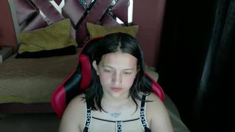 zoe online show from May 28, 12:36 pm