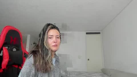 ZOE online show from April 4, 10:06 pm