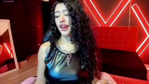 zoe  online show from July 18, 3:08 am