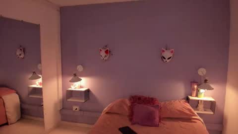 Zoe Lynch online show from September 23, 11:48 am