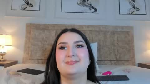 zoe_moon__ online show from May 28, 11:30 am