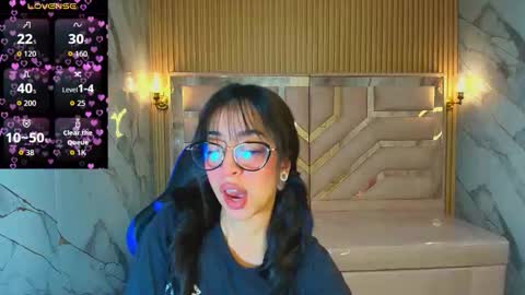 Zoe  online show from December 18, 3:46 am