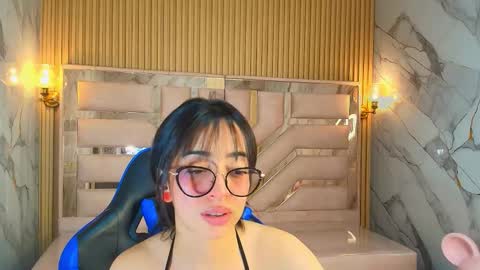 Zoe  online show from November 29, 4:31 am