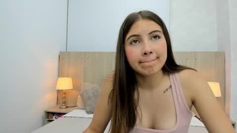 Snapshot of zoe_salazar chatting on October 20, 7:30 pm Zoe online show from October 20, 7:30 pm