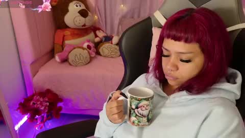 zoe_sullivan_ online show from April 18, 9:22 am