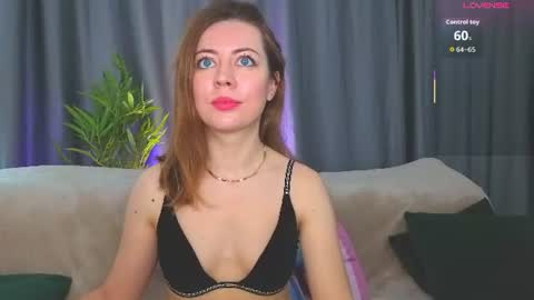 Zoe online show from June 20, 8:20 am