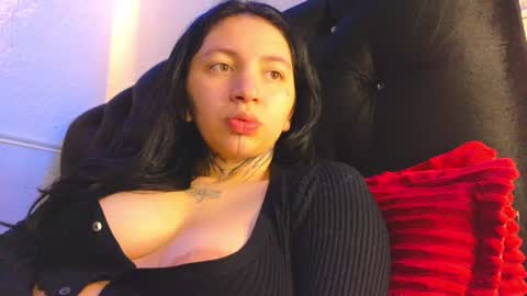 zoee jhonnyy online show from June 23, 6:10 am