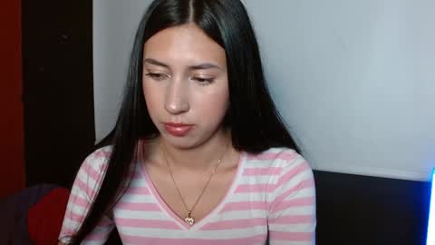 Laura  online show from December 22, 8:25 pm