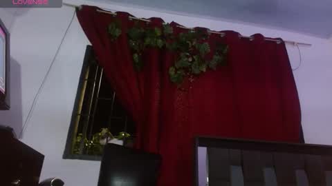 zoemi online show from February 15, 7:51 am