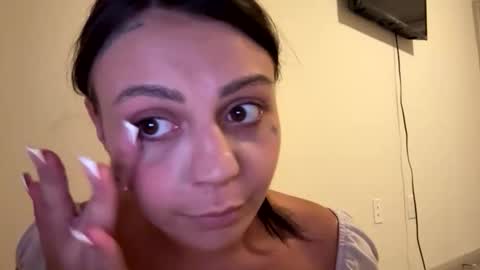 zoerainsexyy online show from May 28, 2:42 am