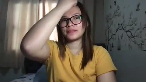 zoey_foryou online show from December 18, 2:53 am