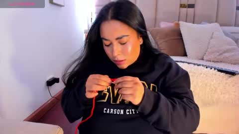 zoey thommpson online show from February 20, 9:06 pm