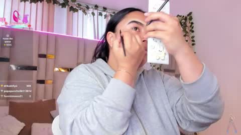 zoey thommpson online show from February 16, 9:02 pm