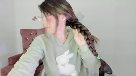 Alicie online show from November 19, 5:07 am