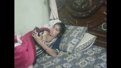 zoyakhan803 online show from November 1, 9:36 pm