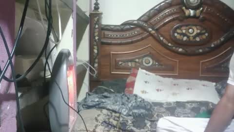 Snapshot of zoyakhan803 chatting on February 17, 9:54 pm zoyakhan803 online show from February 17, 9:54 pm