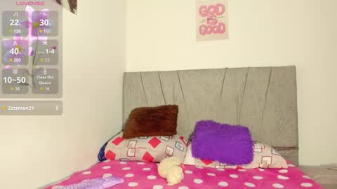 zule online show from November 19, 12:54 am