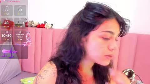 ZYLE online show from October 25, 12:17 pm